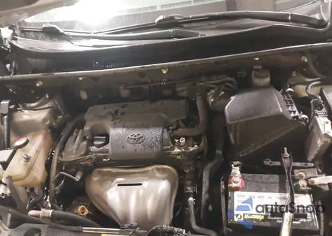 2014 Toyota Rav4 Le z USA, uszkodzony, nr VIN JTMZFREV6ED038797